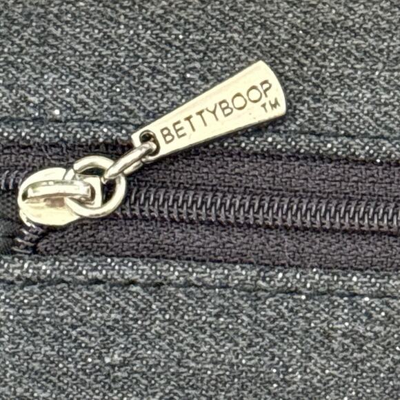 Betty Boop Gray Sparkle Embroidered Wallet - Picture 3 of 5